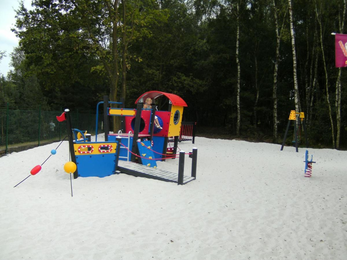 Camping De Binnenvaart Superior Chalet Aan de Wolfsberg Extérieur photo